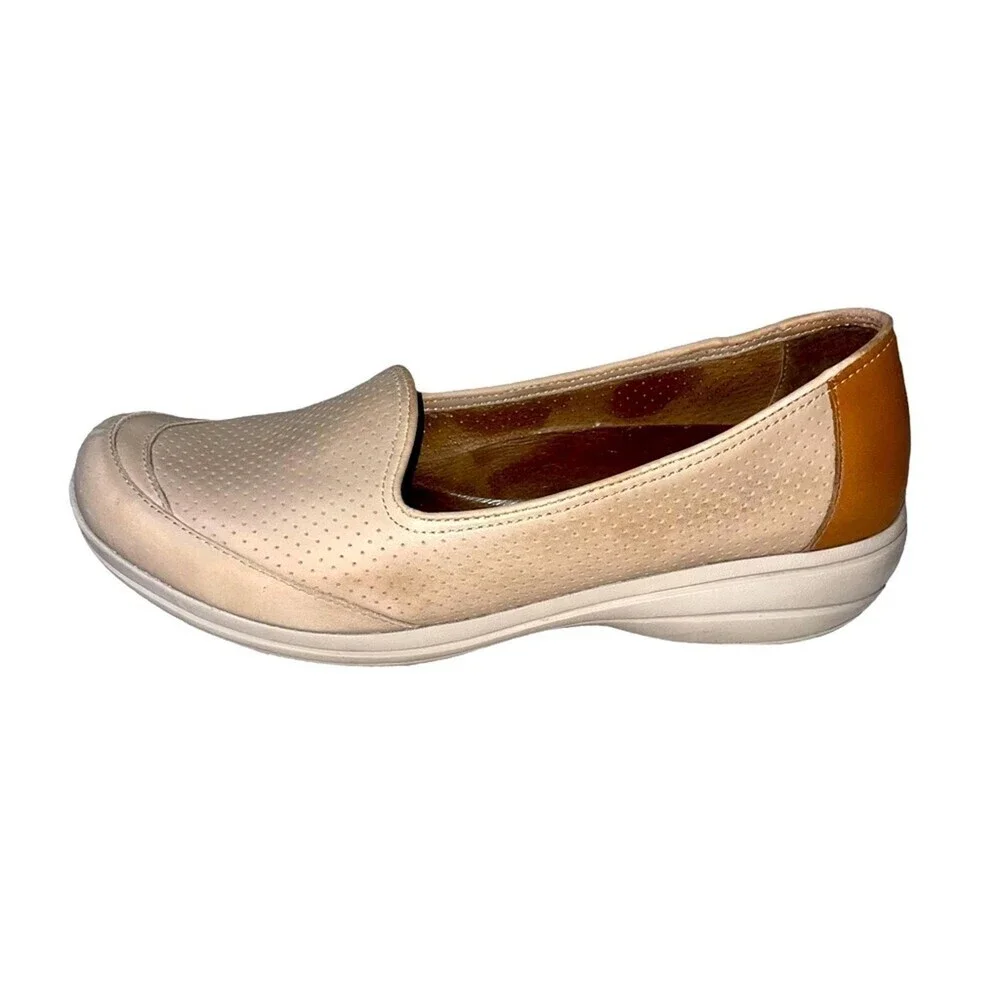 Dansko Marjorie taupe veg perforated slip on clogs comfort tan/cream SZ 10 (41)